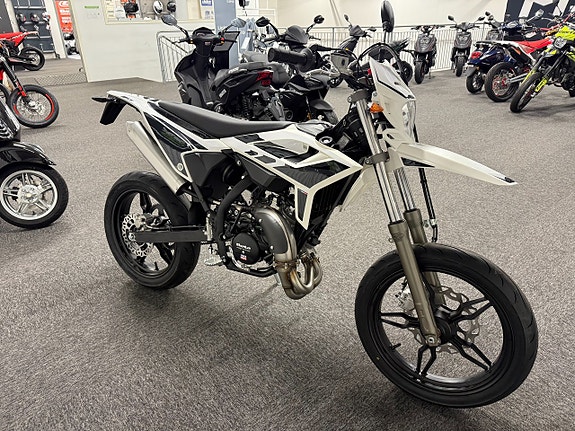 Beta RR 3 of 4