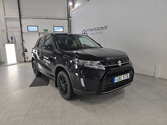 Suzuki Vitara 2 of 5