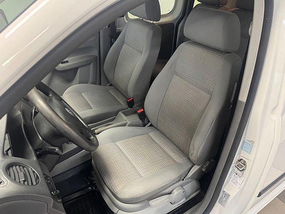 Volkswagen Caddy 5 of 5