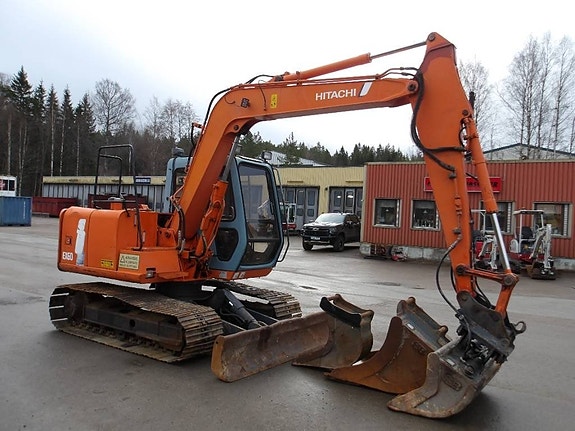 Hitachi EX 60-3 2 of 5