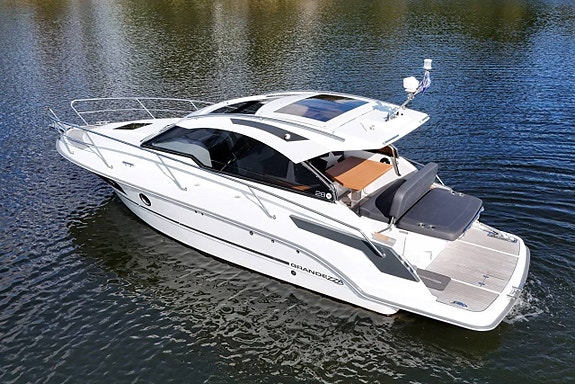 Grandezza 28 OC (2021) D4-270, 2 års trygghet 4 of 5