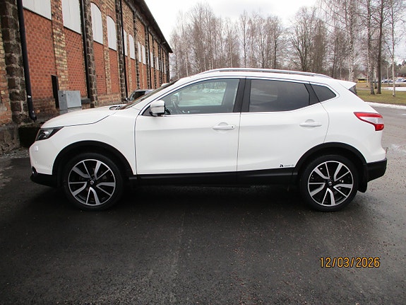 Nissan Qashqai 2 of 5
