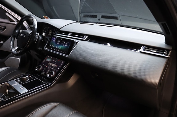 Land Rover Range Rover Velar 21 of 30