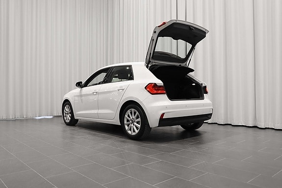 Audi A1 4 of 5