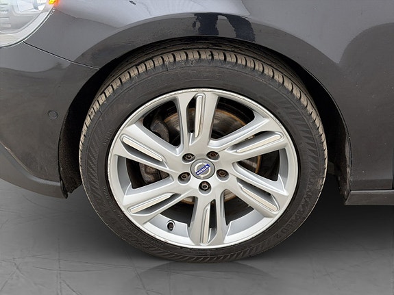 Volvo V40 Cross Country 26 of 26