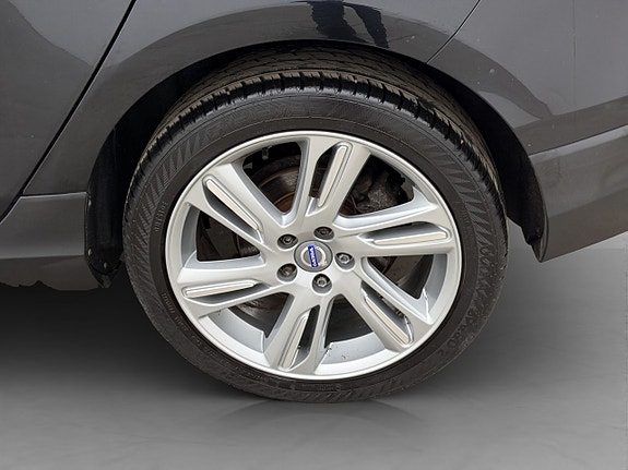 Volvo V40 Cross Country 25 of 26