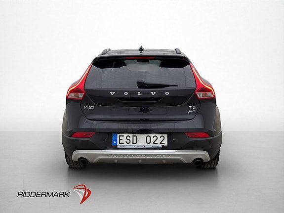 Volvo V40 Cross Country 7 of 26