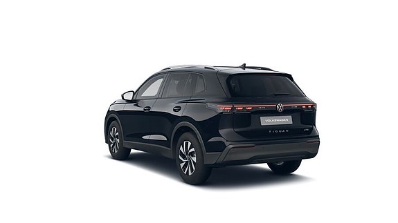 Volkswagen Tiguan 3 of 9