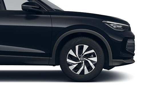 Volkswagen Tiguan 7 of 9