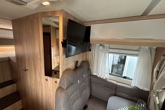 Hymer HYMER Campervan Mercedes Benz 15 of 19