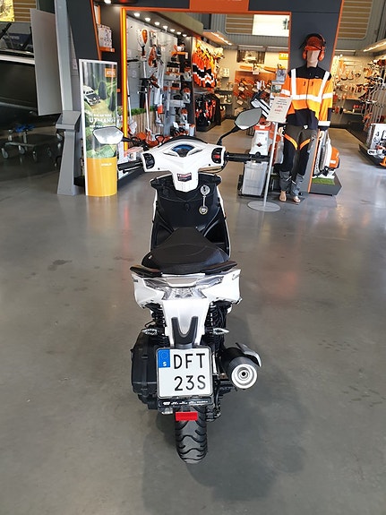 Viarelli Essenza 125 Lätt MC Nybes. ABRIS Leksand 2 of 5