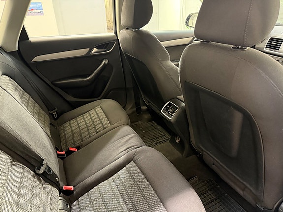 Audi Q3 8 of 14