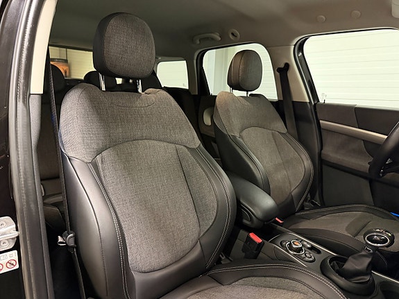 MINI Countryman Cooper SE 14 of 21
