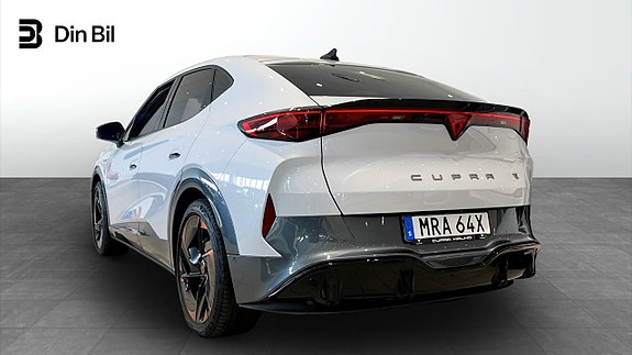 Cupra Tavascan 3 of 5