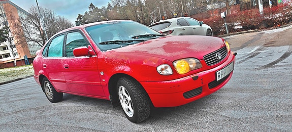 Toyota Corolla 3 of 9