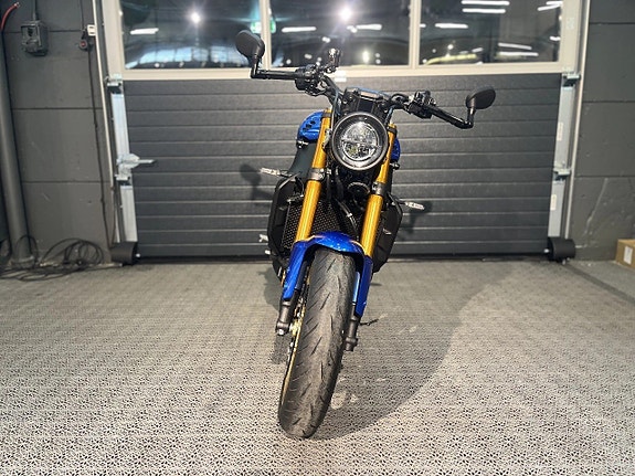 Yamaha XSR 900 6 of 15