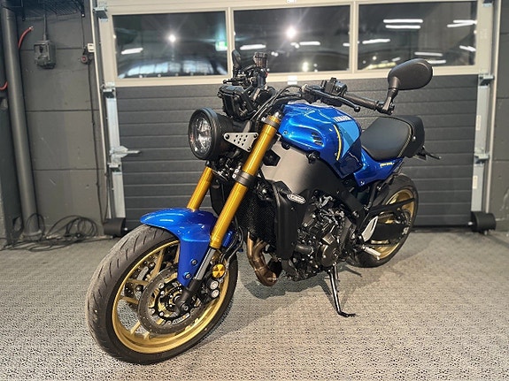 Yamaha XSR 900 7 of 15