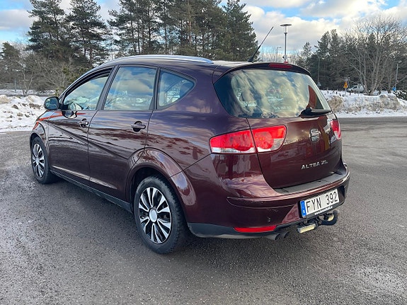 Seat Altea XL 3 of 5