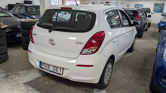 Hyundai i20 4 of 5