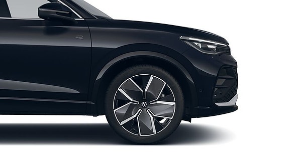 Volkswagen Tiguan 7 of 9