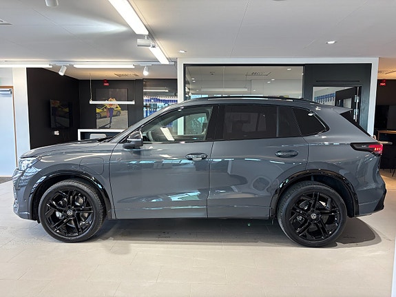 Volkswagen Tiguan 8 of 10