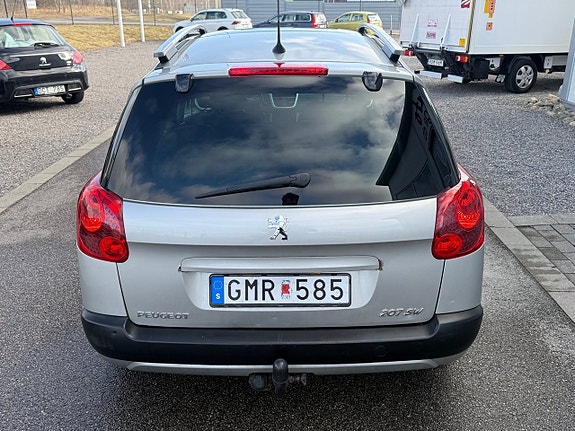 Peugeot 207 SW 9 of 18