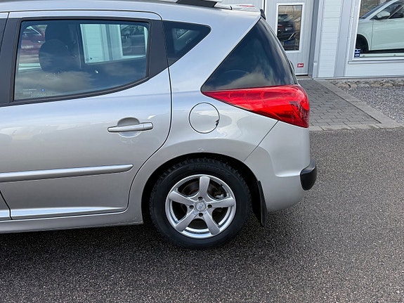 Peugeot 207 SW 6 of 18