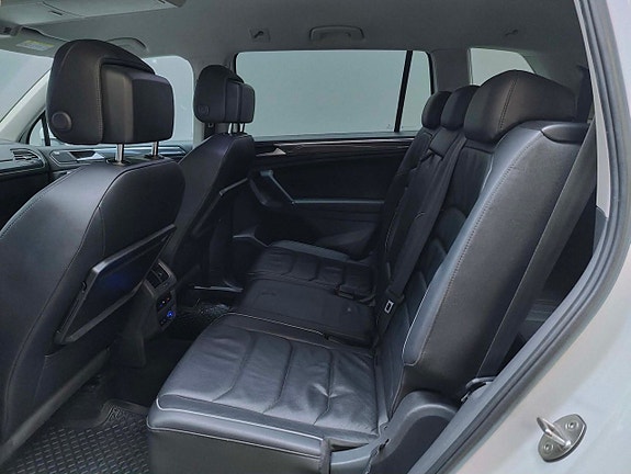 Volkswagen Tiguan Allspace 15 of 21