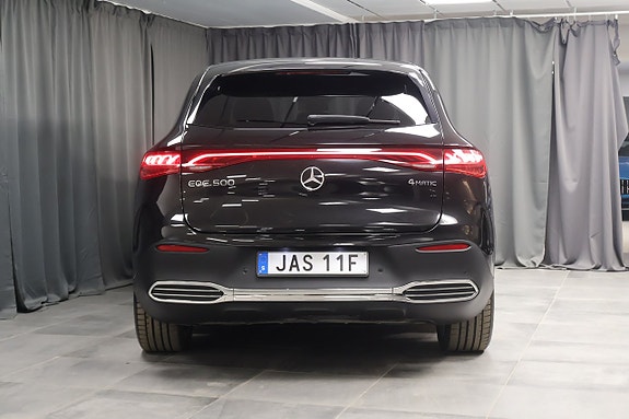 Mercedes-Benz EQE SUV 4 of 5