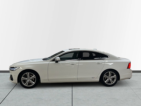 Volvo S90 4 of 5