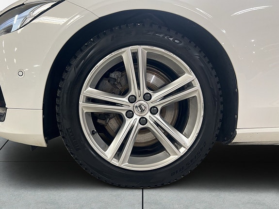 Volvo S90 15 of 18