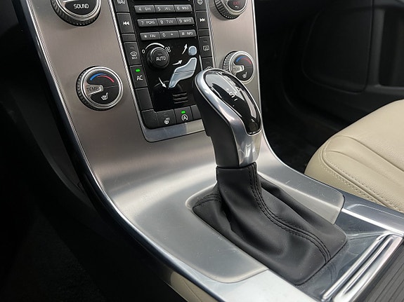 Volvo V60 20 of 29