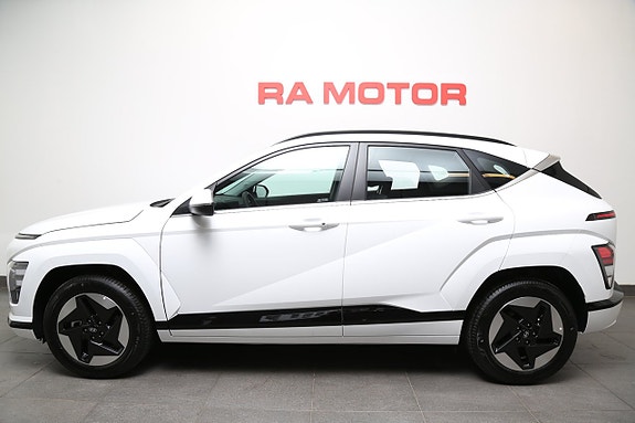 Hyundai Kona 2 of 5
