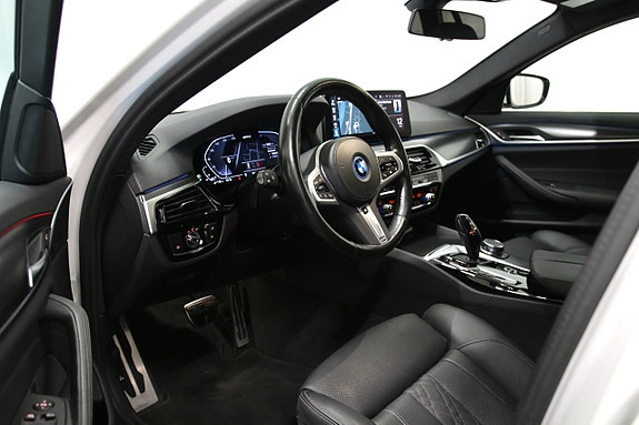 BMW 530e 5 of 23