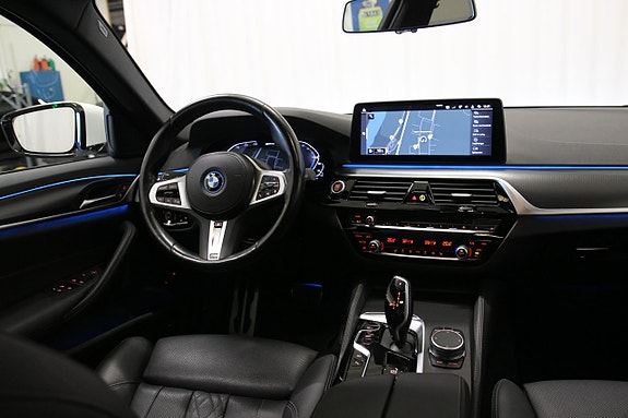 BMW 530e 16 of 23
