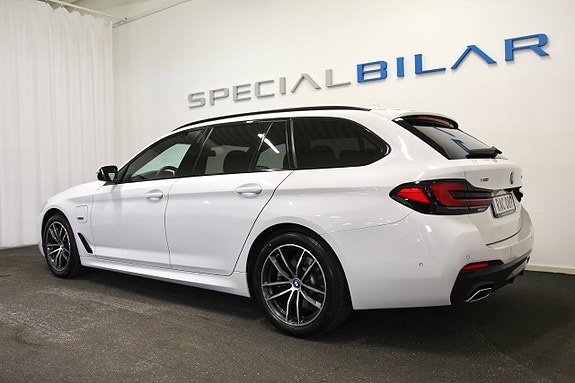 BMW 530e 4 of 23
