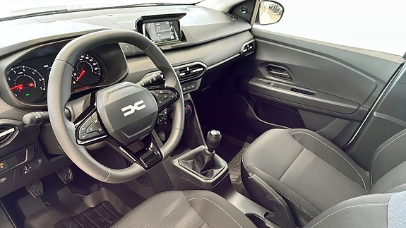 Dacia Sandero 13 of 23