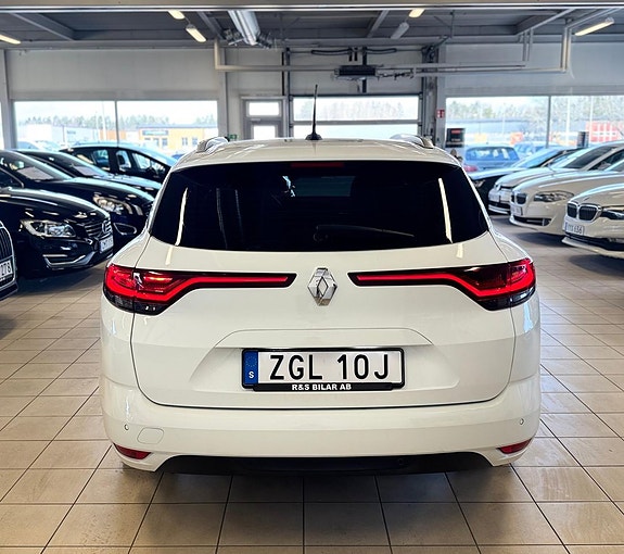 Renault Megane IV 5 of 5