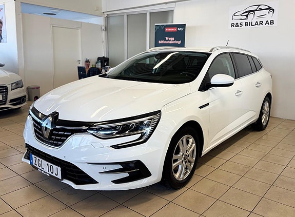 Renault Megane IV 3 of 5