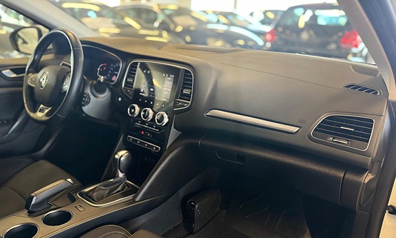 Renault Megane 11 of 14