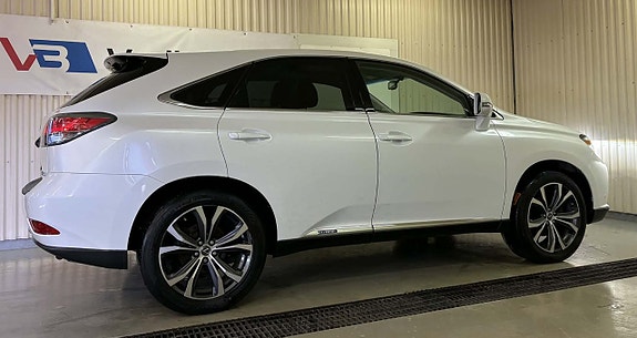 Lexus RX450h 4 of 5