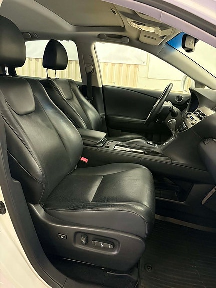 Lexus RX450h 9 of 22