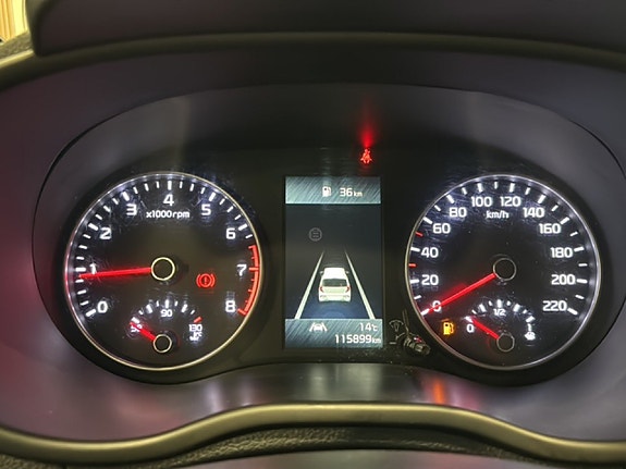 Kia Picanto 10 of 13