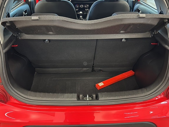 Kia Picanto 13 of 13