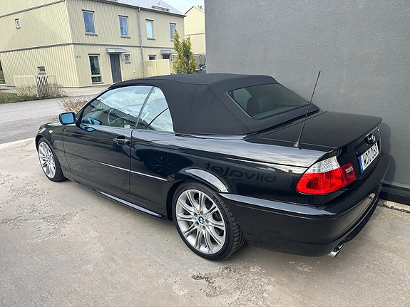 BMW 330Ci 5 of 5