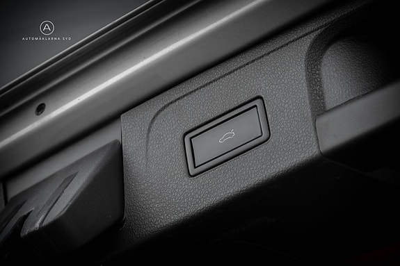 Volkswagen Passat 19 of 24