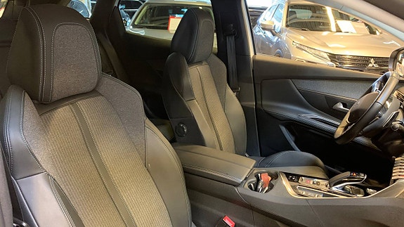 Peugeot 3008 11 of 14