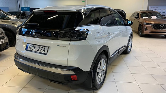 Peugeot 3008 3 of 5