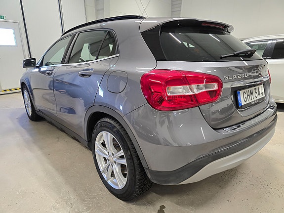 Mercedes-Benz GLA200 7 of 20