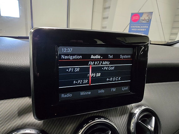 Mercedes-Benz GLA200 15 of 20
